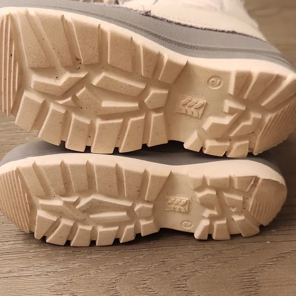 All In MotionKids' Skylar Waterproof Snow Boots - All In Motion™ Cream - Picture 7 of 7